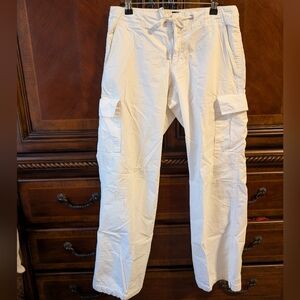 GAP White Cargo Pants Size 4